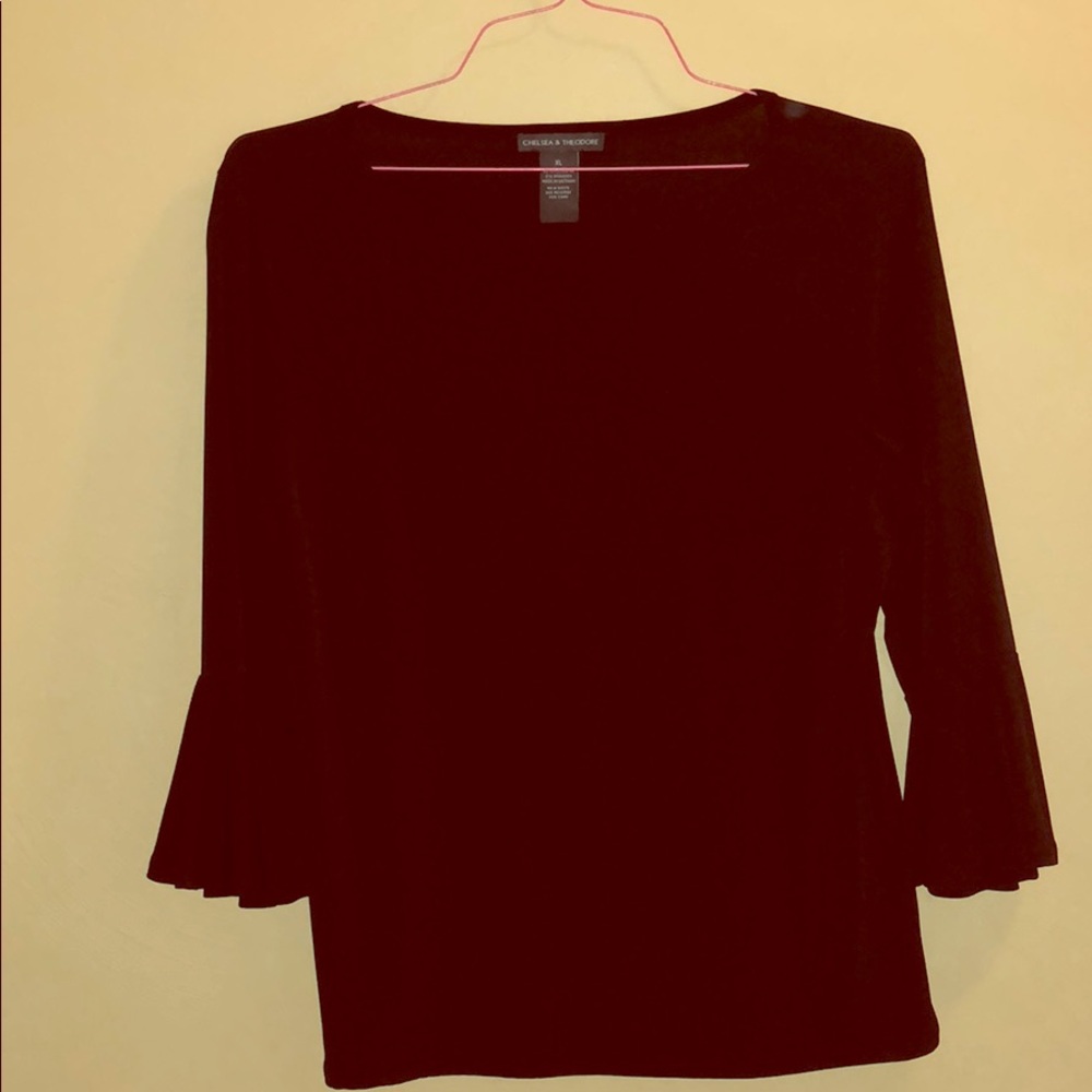 Black Versona Shirt
